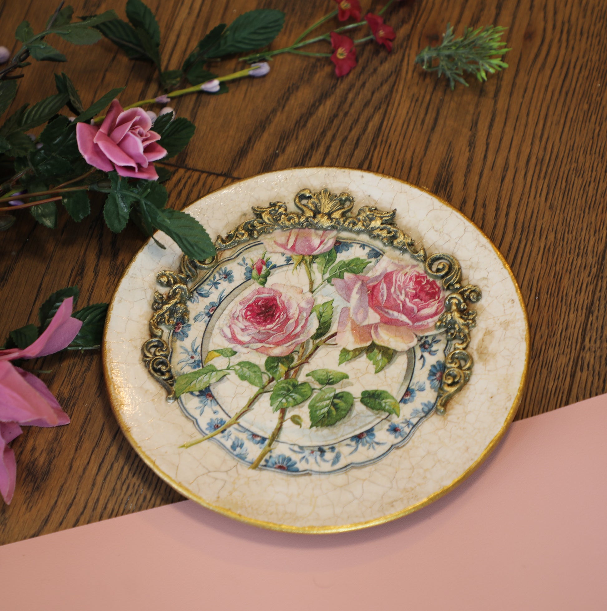 Vintage Floral Plate Decorative Plate - Laila Beauty Care Decorative Plate