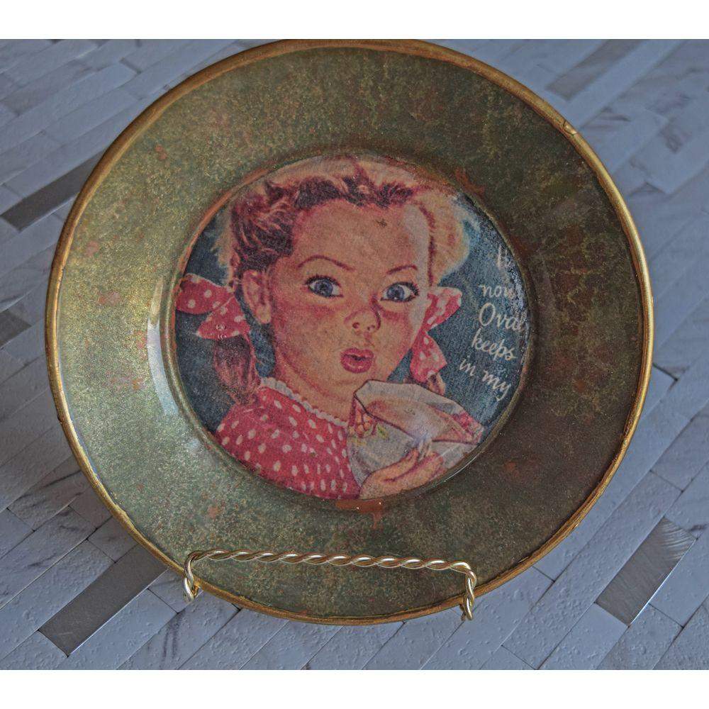 Vintage Golden Edged Plate – Girl Decorative Plate - Laila Beauty Care Decorative Plate