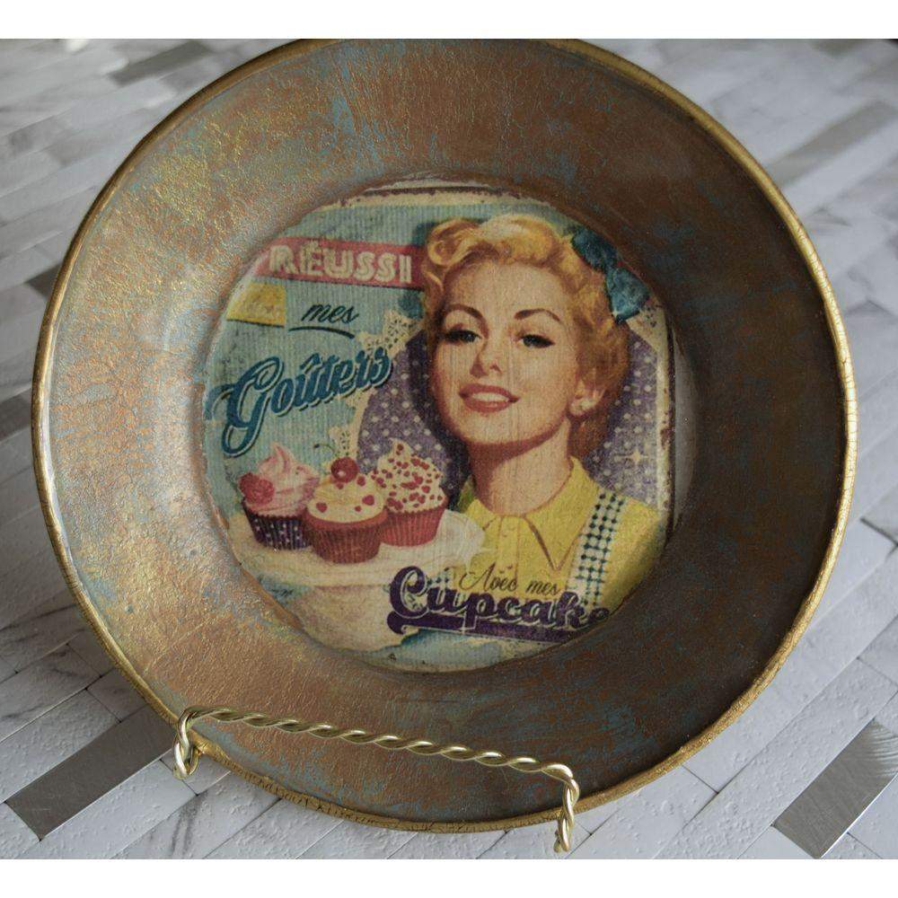 Vintage Golden Edged Plate - Woman Decorative Plate - Laila Beauty Care Decorative Plate