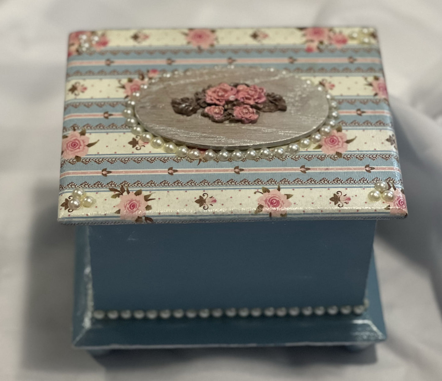 Pearl Floral Blue Jewelry Box