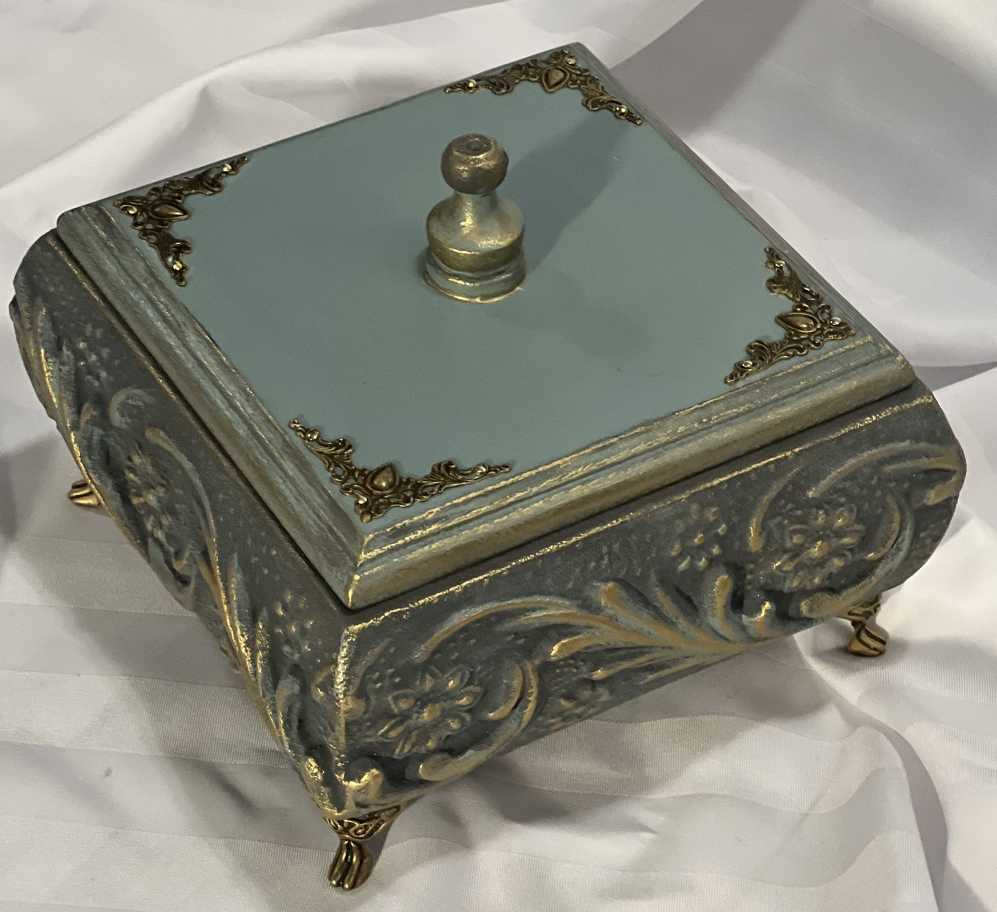Candy & Chocolate Footed Box