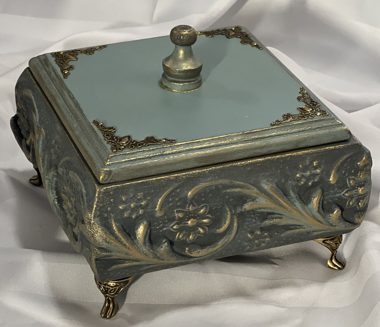 Candy & Chocolate Footed Box