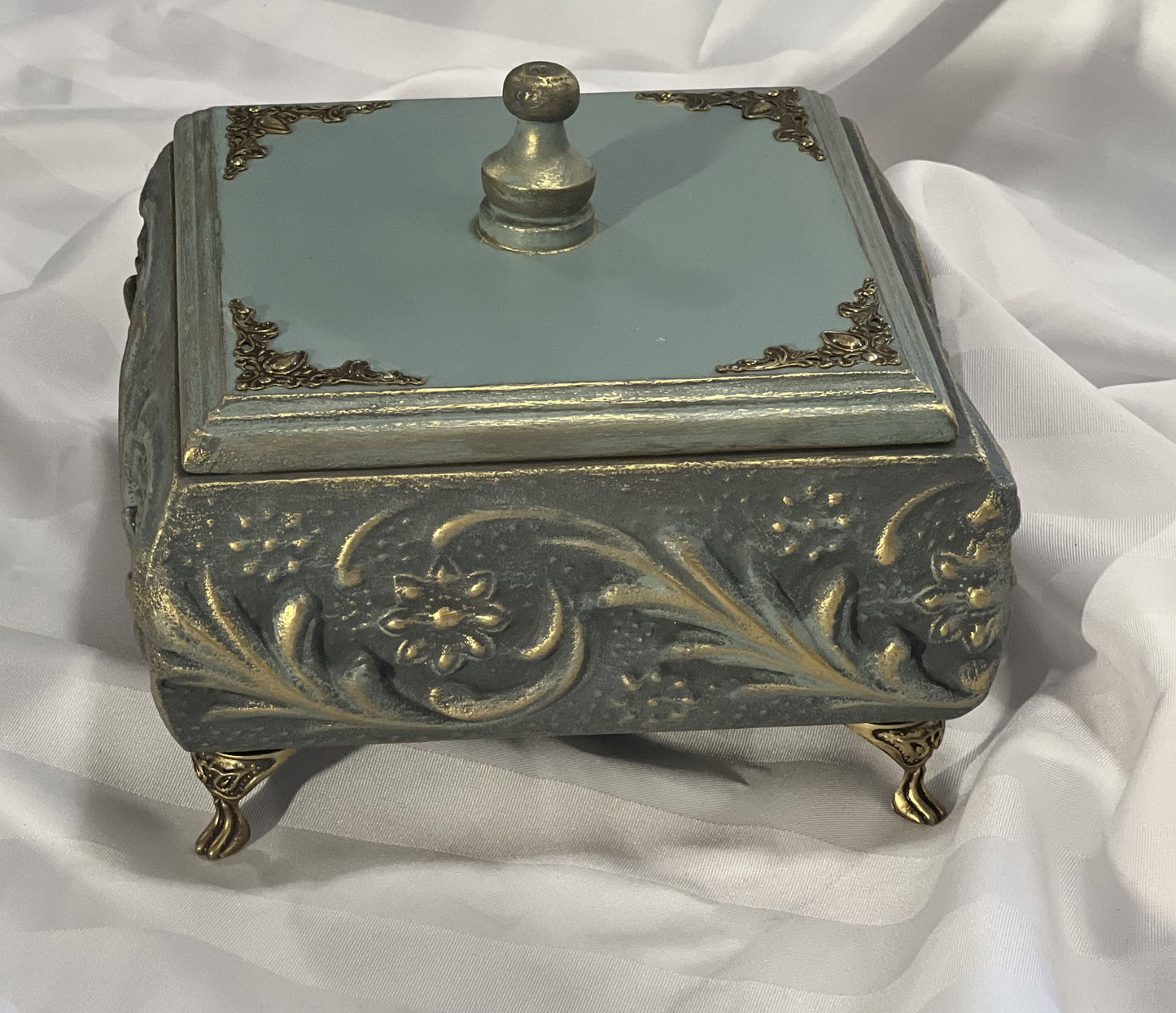 Candy & Chocolate Footed Box