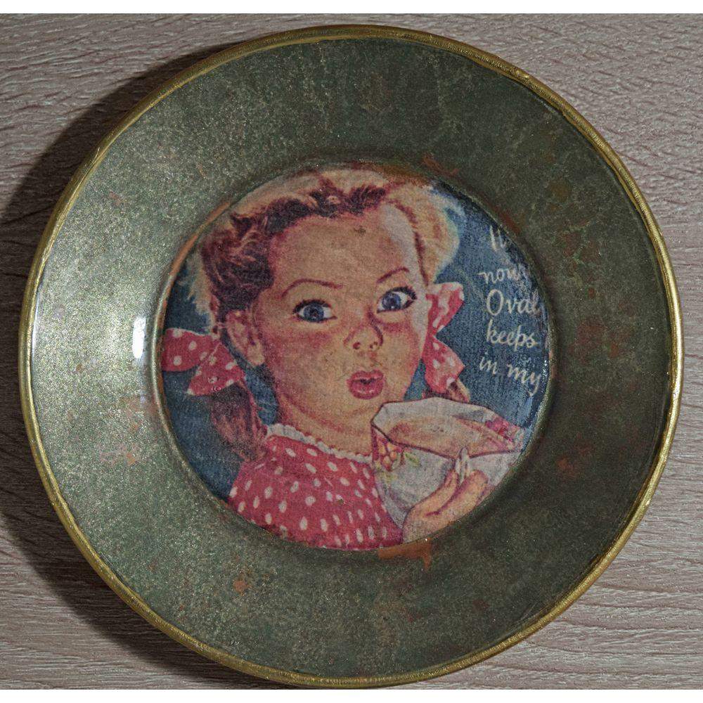 Vintage Golden Edged Plate – Girl Decorative Plate - Laila Beauty Care Decorative Plate