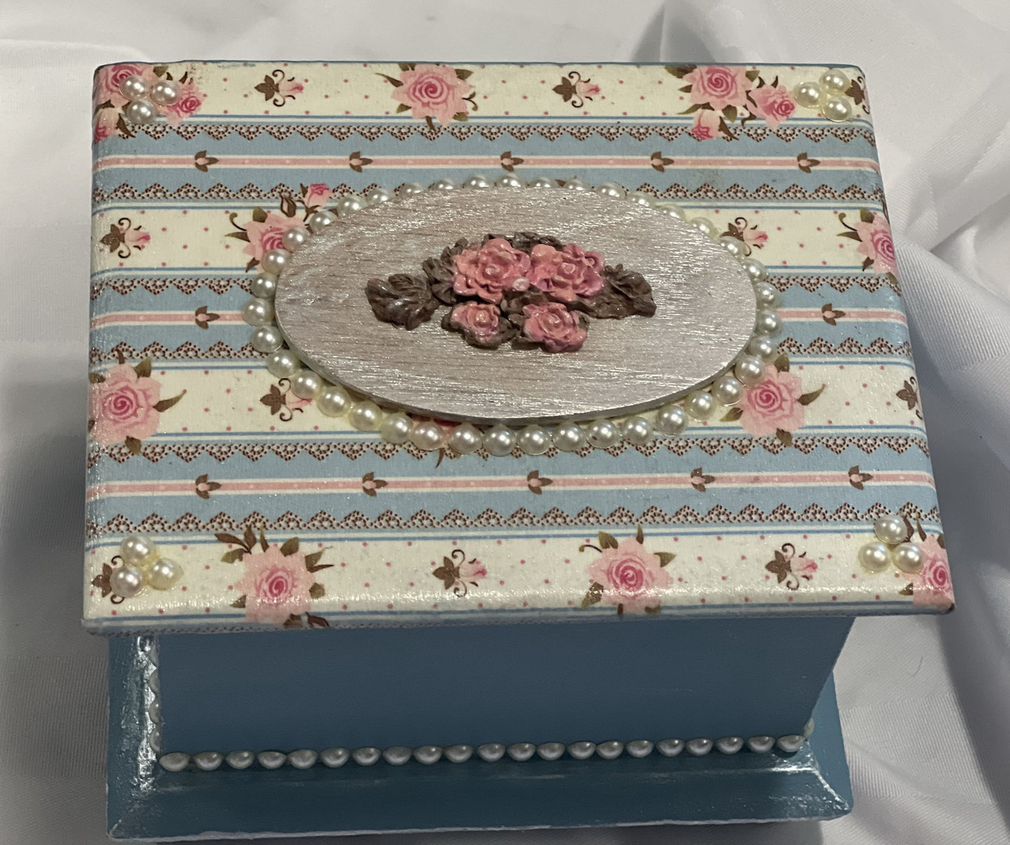 Pearl Floral Blue Jewelry Box